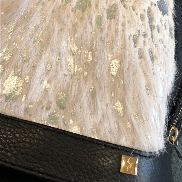 Carolina Crowley Corcega Leather Backpack NWT! - Picture 9 of 11